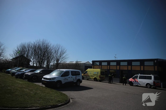Traumahelikopter landt voor incident bij bedrijf