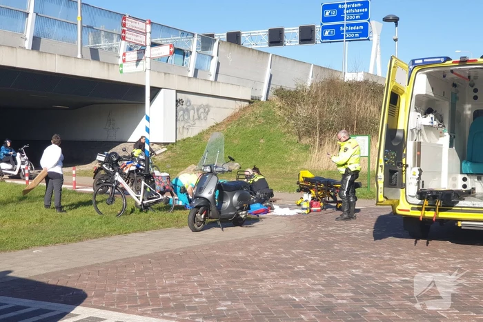 Scooterrijder gewond bij remactie