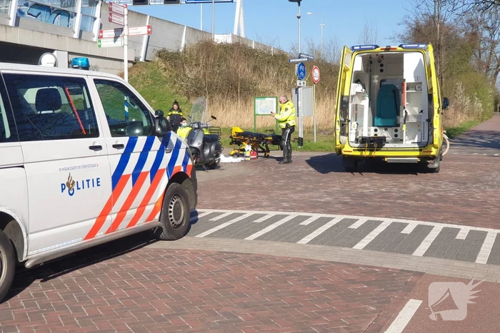 Scooterrijder gewond bij remactie