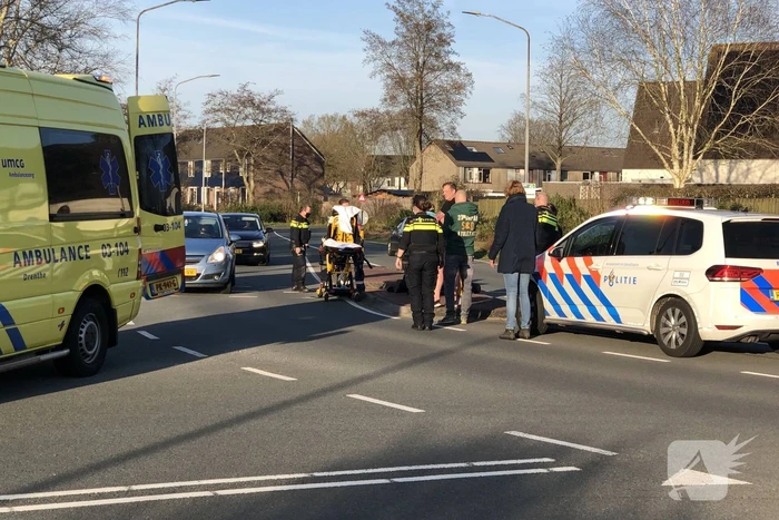 Motorrijder gewond bij botsing tegen middenberm