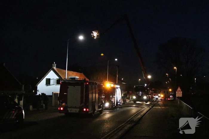 Flinke brand in dijk woning