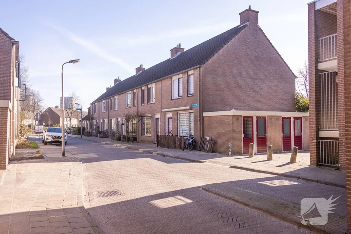 Mogelijk steekincident na ruzie in woning