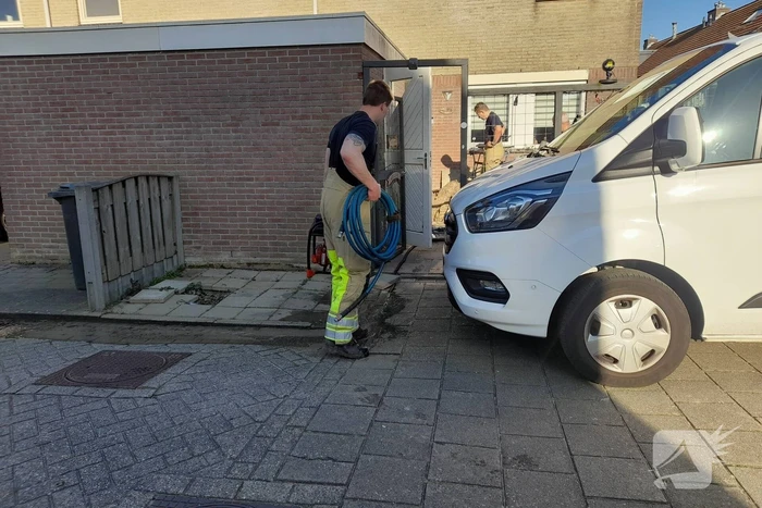 Waterlekkage na doorzagen leiding