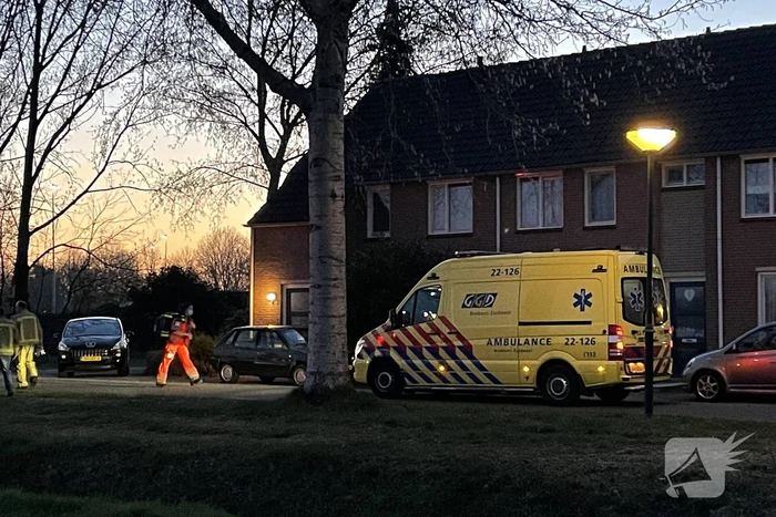 Man raakt zwaargewond bij val in woning