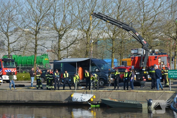 Overleden persoon aangetroffen in water
