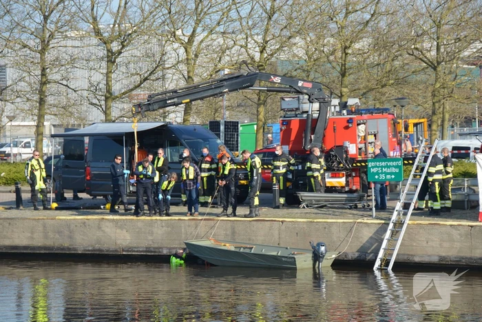 Overleden persoon aangetroffen in water