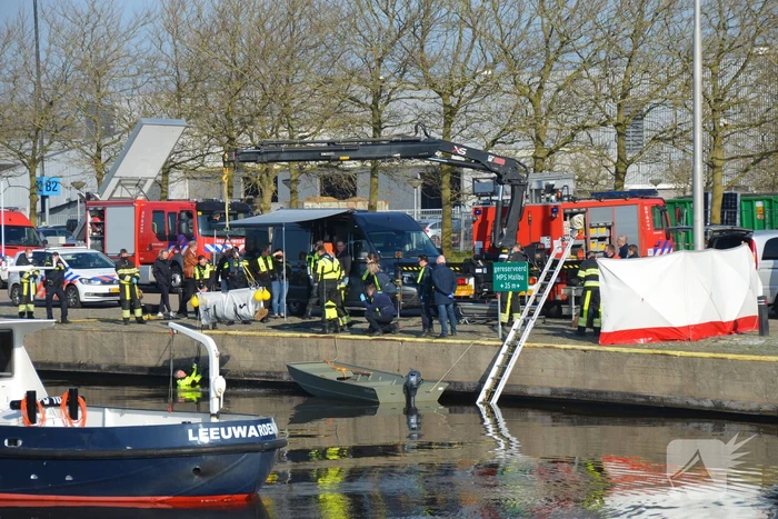 Overleden persoon aangetroffen in water