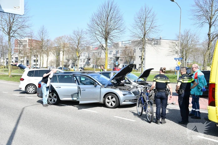 Meerdere auto's met elkaar in botsing