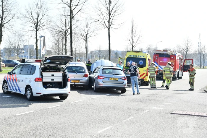 Meerdere auto's met elkaar in botsing