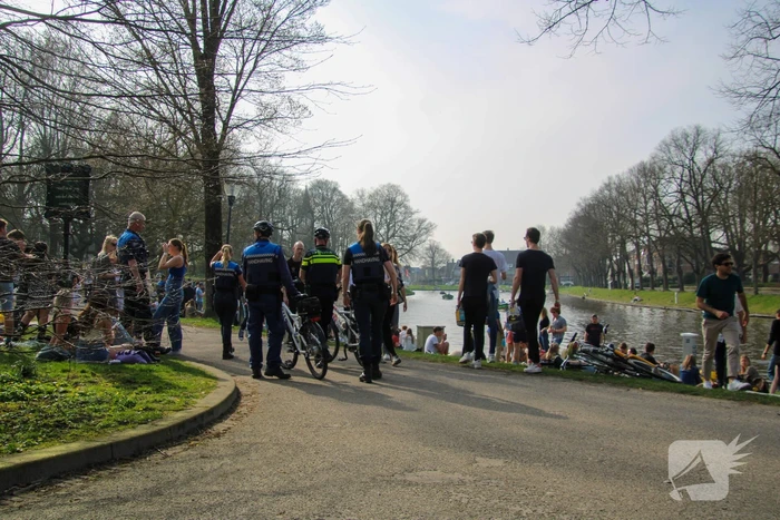 Handhavers en politie treden op bij niet naleven coronaregels