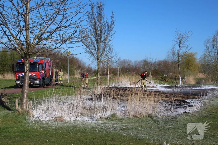 Stuk veld beschadigd door brand