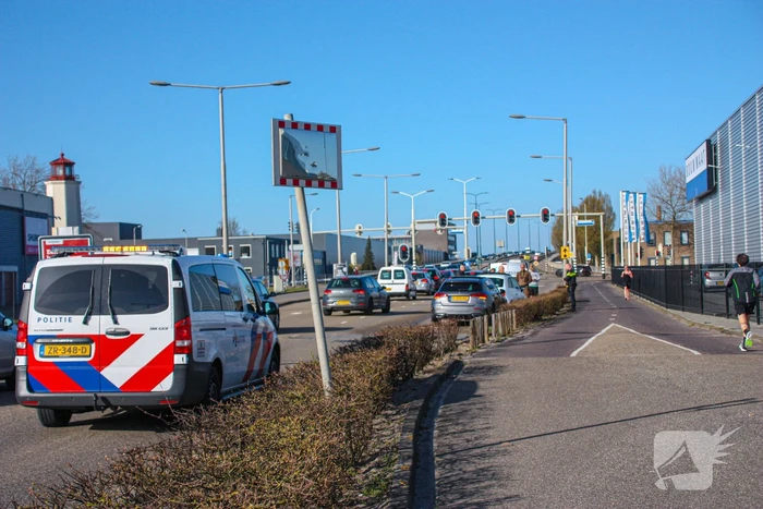 Kop-staart aanrijding met meerdere voertuigen