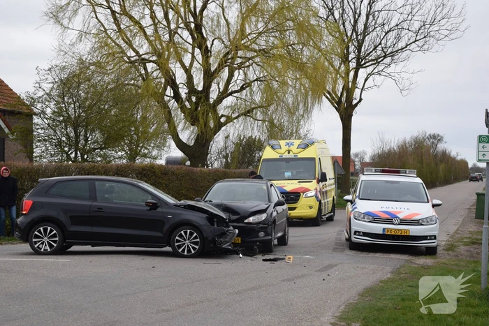 Veel schade bij verkeersongeval