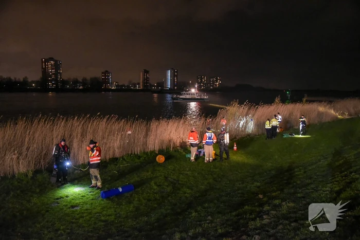 Grote zoekactie na gevonden fiets langs waterkant