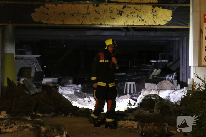 Flinke schade na brand bij moskee