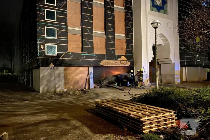 Flinke schade na brand bij moskee