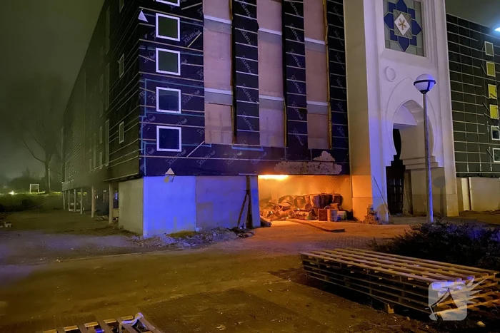 Flinke schade na brand bij moskee