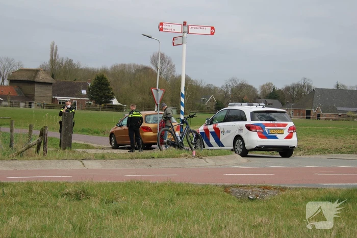 Mountainbiker gewond bij botsing met auto