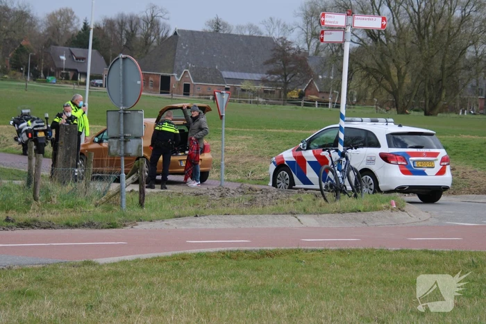 Mountainbiker gewond bij botsing met auto