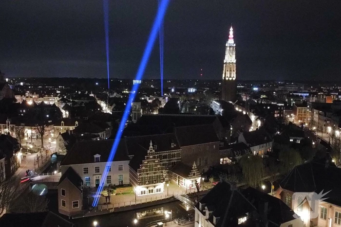 Connecting lights verlichten stad