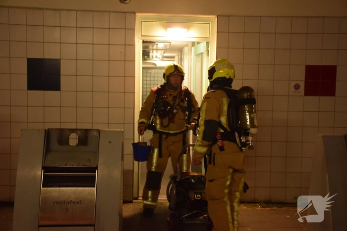 Brand in kelder van flatgebouw