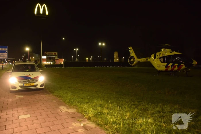 Traumahelikopter geland voor medische situatie