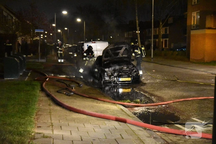Auto verwoest door brand
