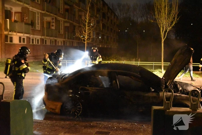 Auto verwoest door brand