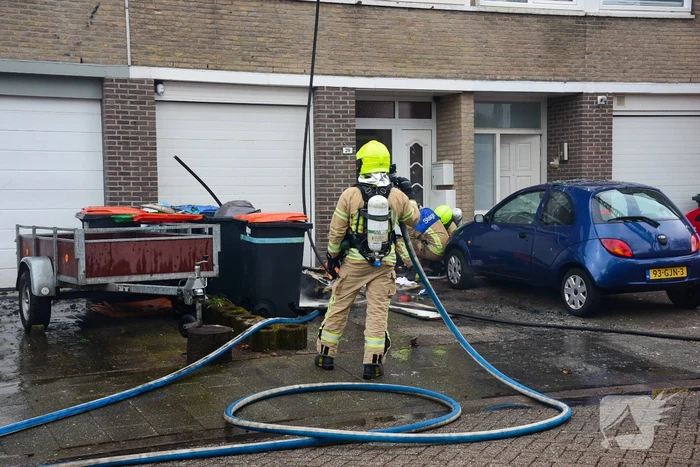 Slaapkamer compleet verwoest door uitslaande brand