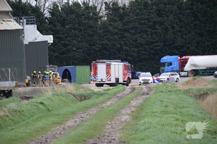 Veel rookontwikkeling bij brand in houtbedrijf