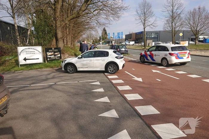 Scooterrijder gewond bij botsing met personenauto