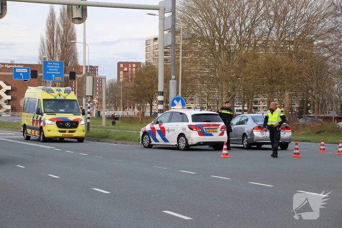 Veel schade na kop-staart botsing tussen twee personenauto