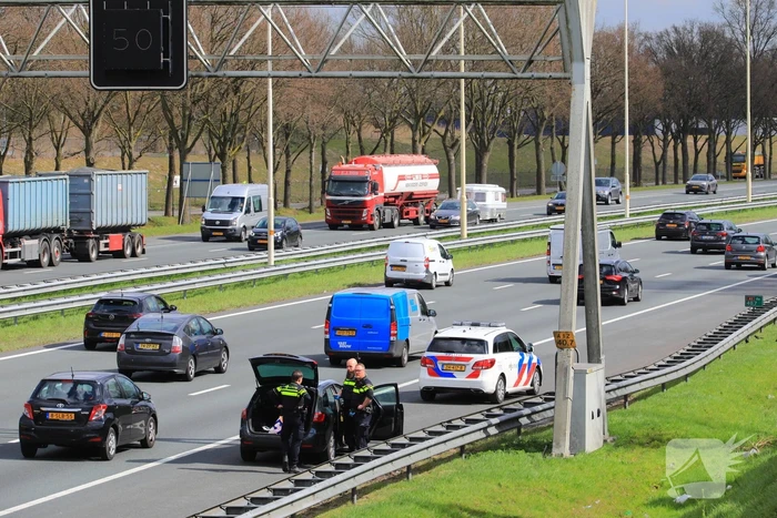 Grote zoekactie naar gevluchte mannen