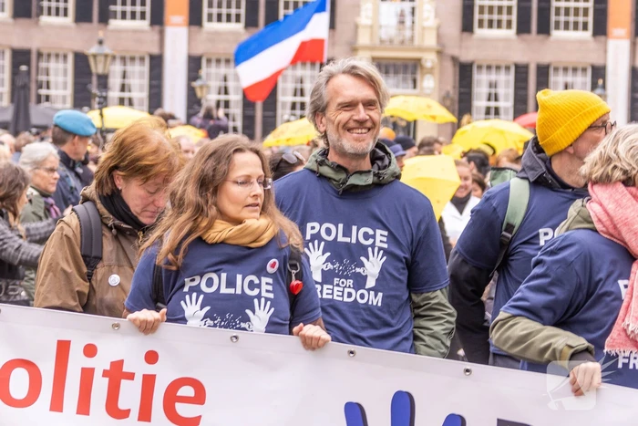Demonstratie Kasteel Groeneveld tegen coronabeleid