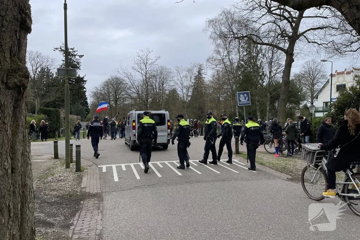 Demonstratie Kasteel Groeneveld tegen coronabeleid
