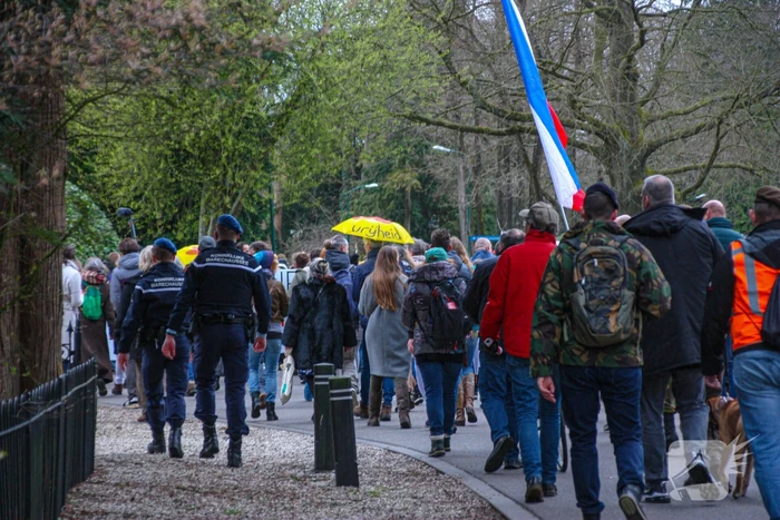 Demonstratie Kasteel Groeneveld tegen coronabeleid