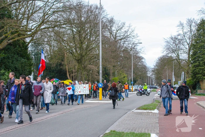 Demonstratie Kasteel Groeneveld tegen coronabeleid