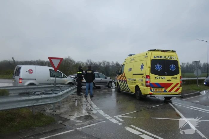 Veel schade bij ongeval met meerdere voertuigen