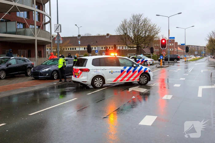 E-biker ernstig gewond bij aanrijding met auto