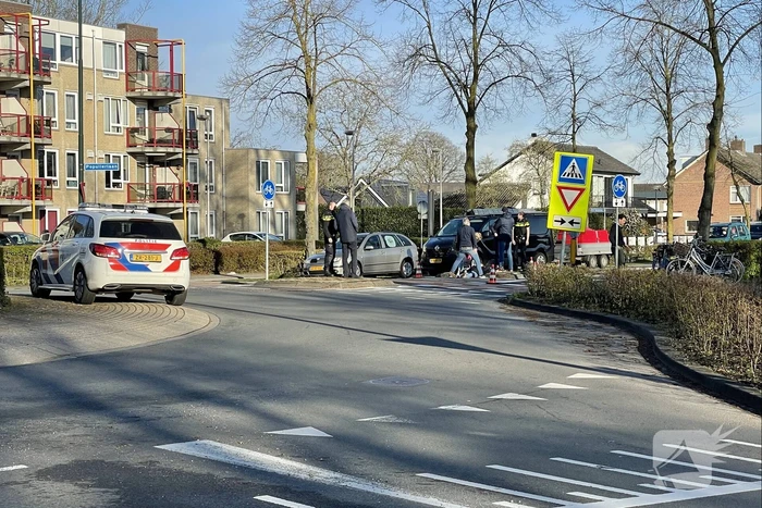 Overstekende fietsers aangereden door automobilist