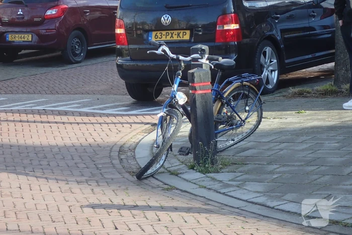 Jonge fietser aangereden door auto