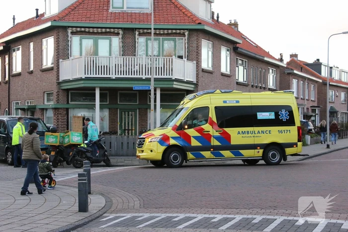 Maaltijdberzorger onderuit met scooter
