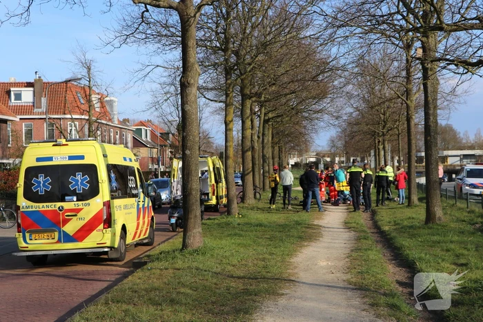 Traumahelikopter landt voor gewonde paardrijdster