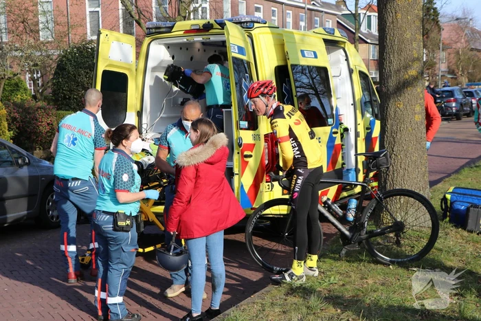 Traumahelikopter landt voor gewonde paardrijdster