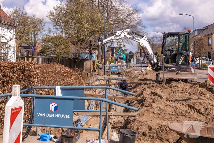Waterleiding opengebarsten bij werkzaamheden