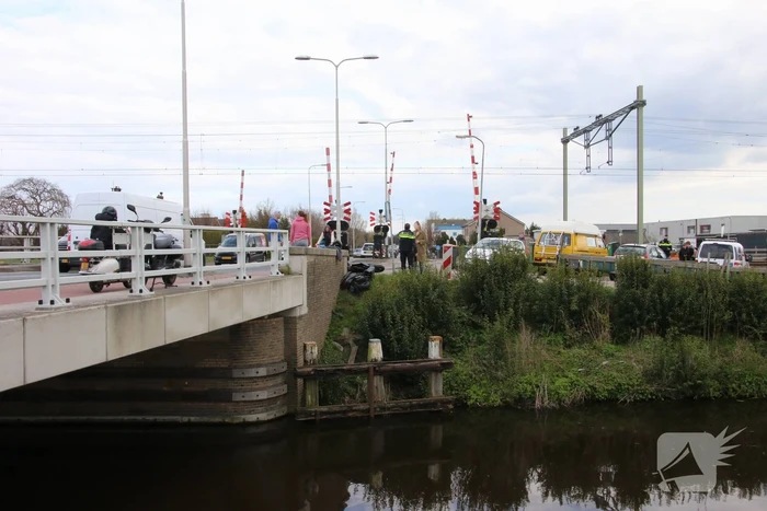 Scooterrijder gewond bij botsing met afslaande auto