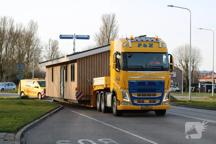 Wegen tijdelijk afgesloten door rijdende woningen
