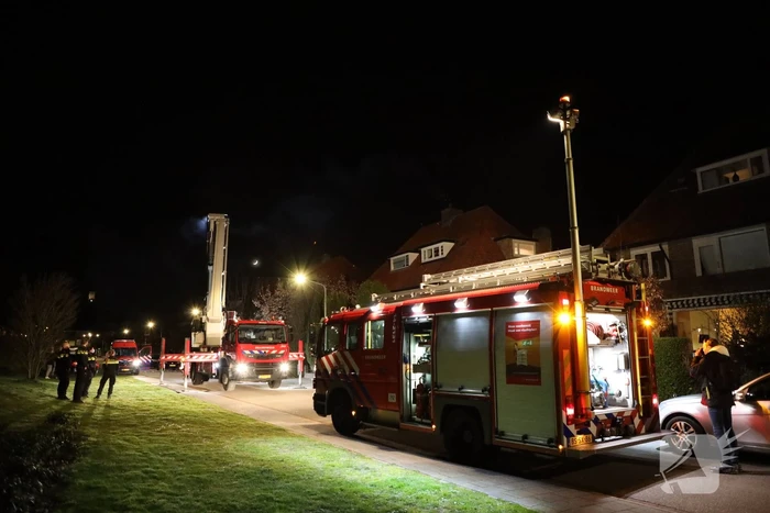 Veel rook door schoorsteenbrand