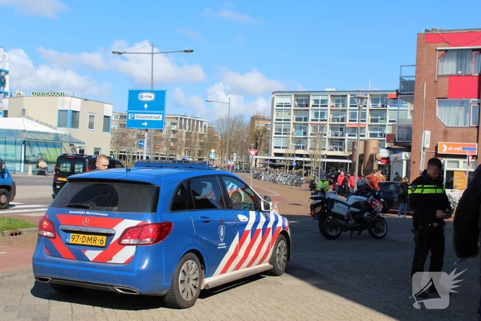 Scooterrijdster gewond bij verkeersongeval