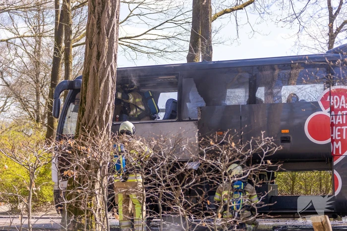 Toeringcar zwaar beschadigd door brand